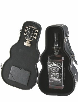 jack-daniels-0-7l-gitara